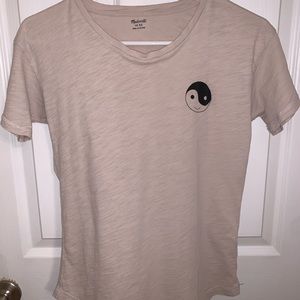 Madewell Scoopneck Tee-Yin and Yang Smiley sz. XS